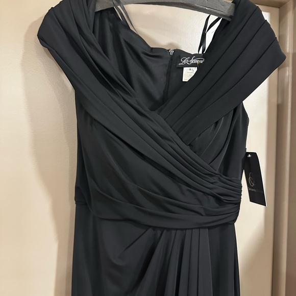 Black Evening Gown - Picture 2 of 6